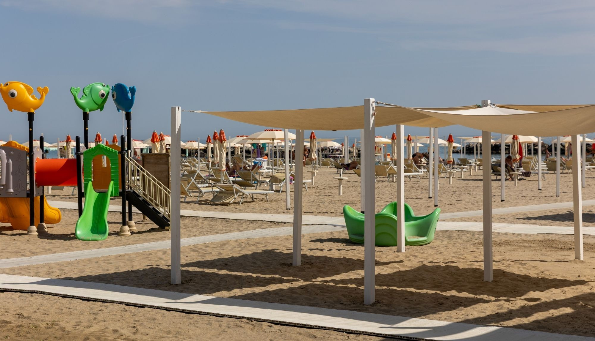 media.SPIAGGIA-GIOCHI